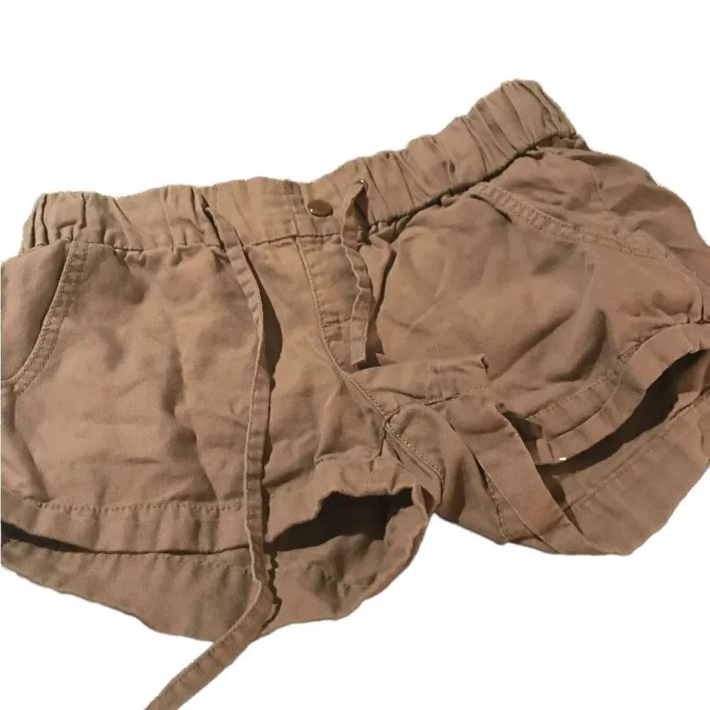 Jessica Simpson size 2 shirts great condition